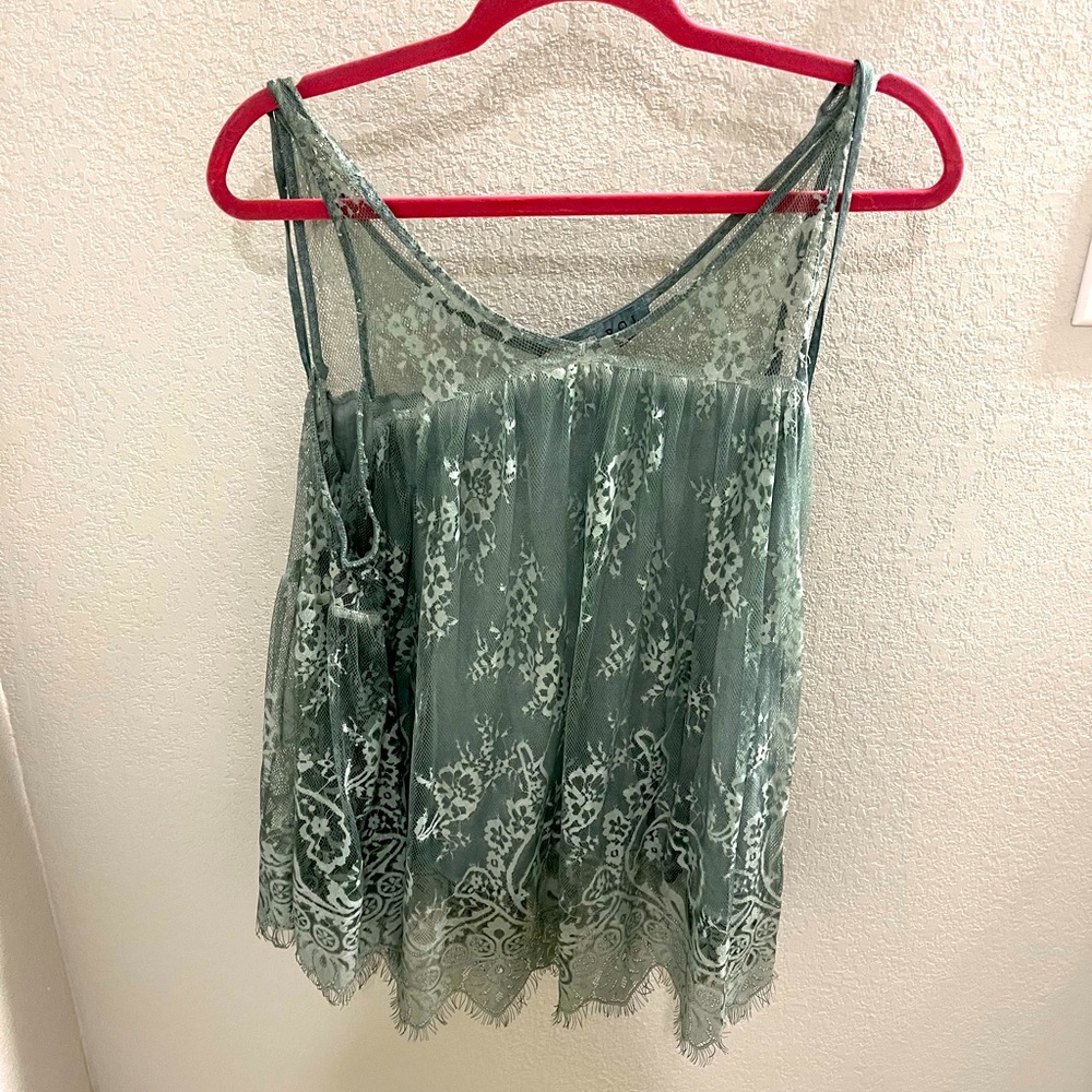 Floral top
